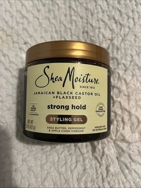 NWT Shea Moisture Strong Hold Styling Gel